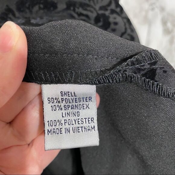 Simply Liliana Black Velvet Floral Print Dress‎ - Picture 7 of 8